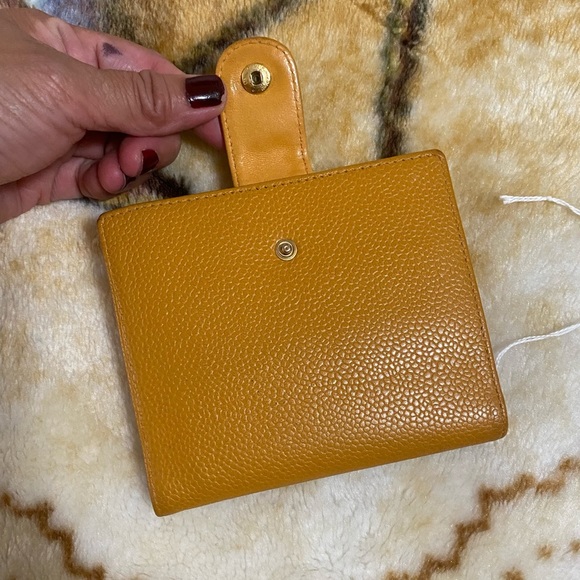 Chanel Compact wallet - Picture 4 of 16